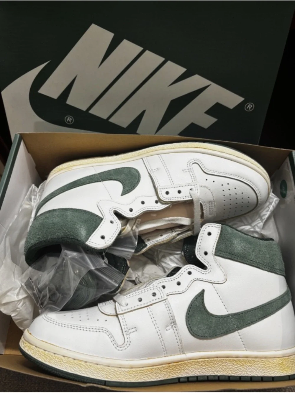 Air Jordan x A Ma Maniére Men's High-Top Sneakers in White & Green Suede MiB